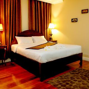 Le Luxe Boutique Hotel
